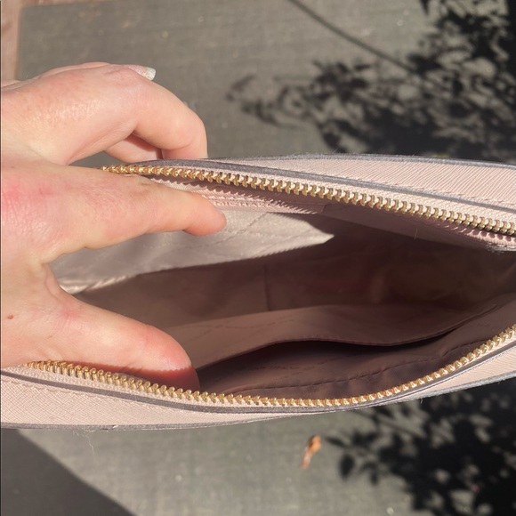 Limited edition Michael Kors Paris crossbody. - Picture 3 of 3